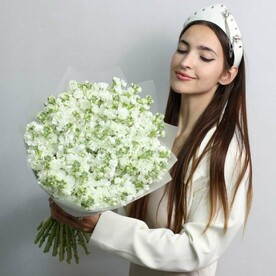 Большой ароматный букет из 51 белой маттиолы. Букет 280 Kimbirly Flowers