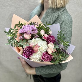 Букет "ОкЦветОк» с гортензией и диантусами