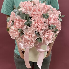 Коробочка с гвоздикой