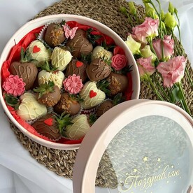 Клубника в шоколаде 57