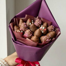 Клубника в молочном шоколаде 12