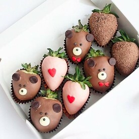 Клубника в шоколаде Мишки