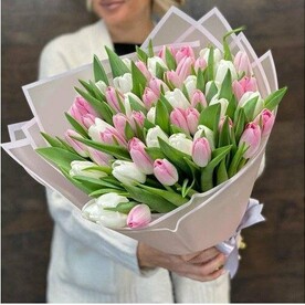 Букет тюльпанов "Комплимент"