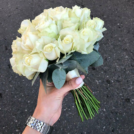 Букет невесты из роз «Розали»