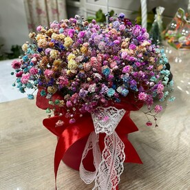 Букет гипсофил в коробке