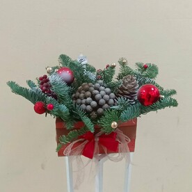 Новогодняя композиция в коробке