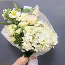 Авторский букет «Снежный барс»