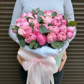 Коробка с пион розами L (к 006)