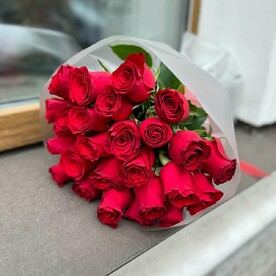 Букет роза красная 25 шт (моно 018)