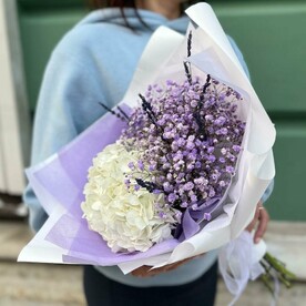 Букет из гортензии с гипсофилой и лавандой (сб 061)