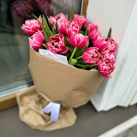 Букет пион тюльпан розовый 15 шт (моно 091)