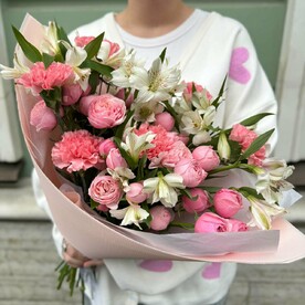 Большой букет пион роза, диантус, альстромерия (сб 005)