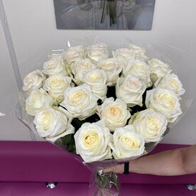 25 ароматных пионовидных роз