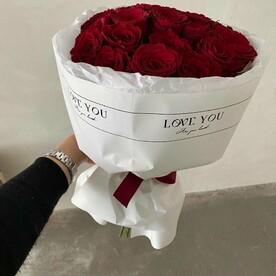 Букет из красных роз 15 шт