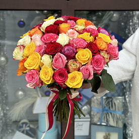 Букет 51 роза сочный микс (40 см)