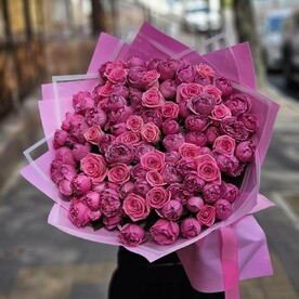 Пионовидные кустовые розы