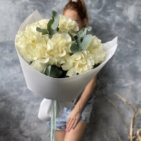 Белые кружевные розы