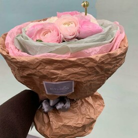 Моно букет "ранункулюс"