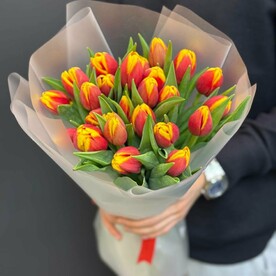 Букет из 31 тюльпан