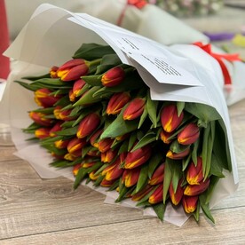 Букет из 51 Тюльпан
