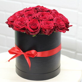 21 красных роз в коробке (Супер цена!)