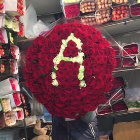 Букет из 101 розы