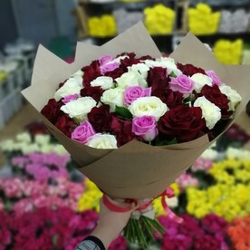 Букет из 35 микс роз