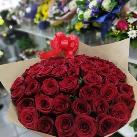 Букет из 51 красные розы