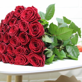 Букет из 35 роз в ленте