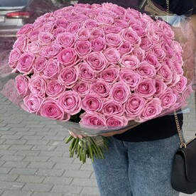 Букет из 101 розы в ленте