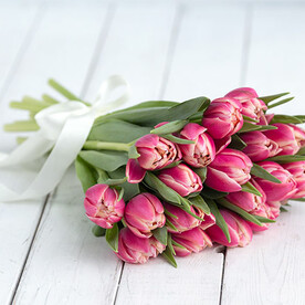 Букет из 25 тюльпанов