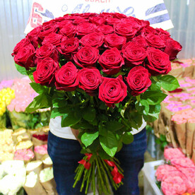 Букет из 51 красной розы 70 см!