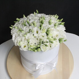 19 Лизиантус (эустома)  в коробке 🤍🤍🤍🤍🎁