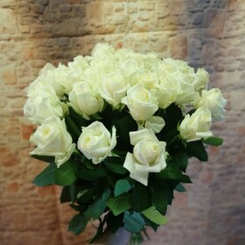 Букет из 31 роз в ленте