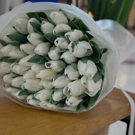 Букет из 51 тюльпанов