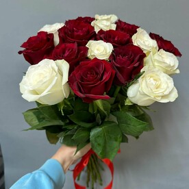Букет из 17 роз