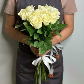 Букет из белых роз 11 шт, 50 см, Россия