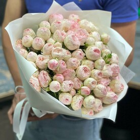 Роза пионовидная кустовая, Дизайнерская упаковка