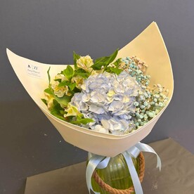 Букет с гортензией 1
