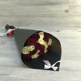 Букет из роз микс