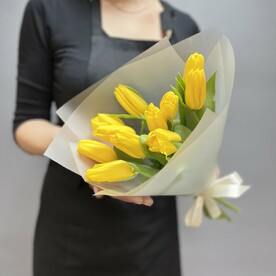 Букет из 11 желтых тюльпанов "Spring"
