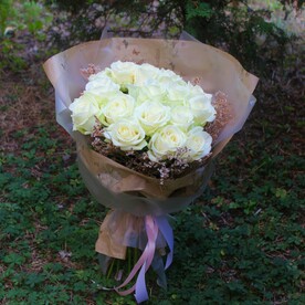 Белые розы🌸