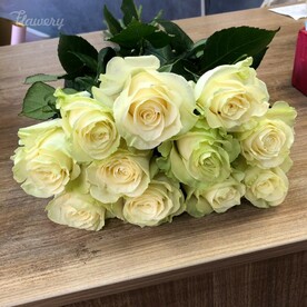 Белые розы эквадор🌸