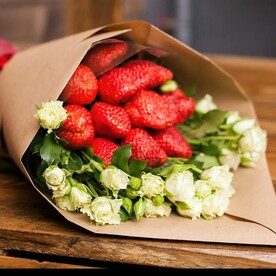 Клубника со сливками🌸