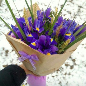 Букет с ирисами🌸