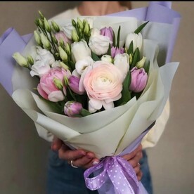 Букет с ранункулюсом и тюльпанами🌸