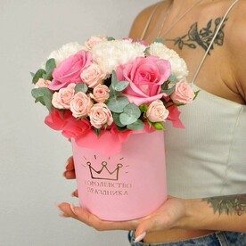 Розовые розы в коробочке "Малиновый бриз"