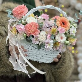 Корзина с цветами
