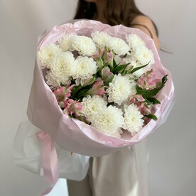 🌸 Недорогой пышный букет (Е001)