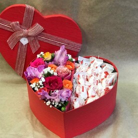 Коробка со сладостями